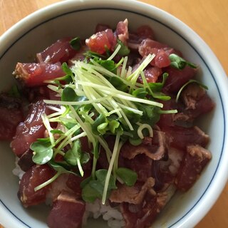 鰹のたたき丼